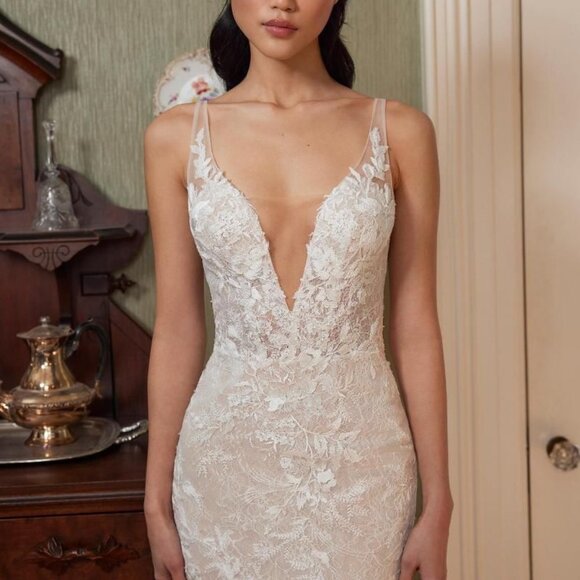 L'Amour by Calla Blanche Shae LA23240 Wedding Gown Size 12 NEW - Picture 2 of 3